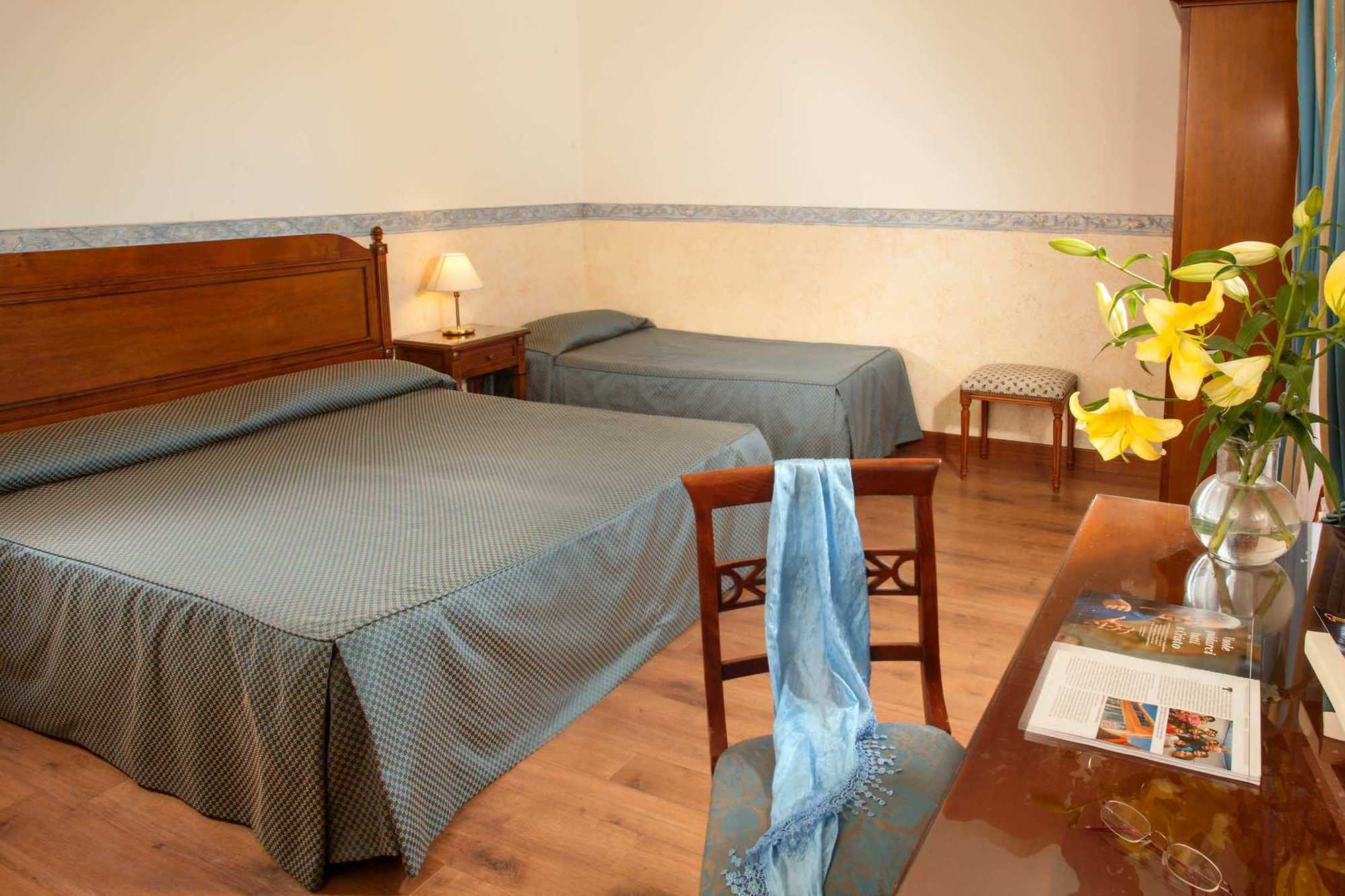 רומא Hotel Alessandrino מראה חיצוני תמונה